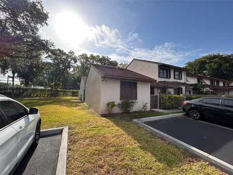 13301 SW 88 TE, Miami, FL 33186