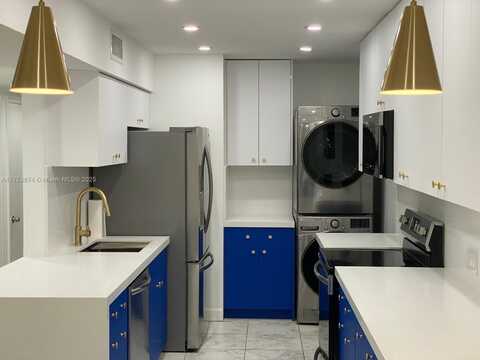 7483 SW 82nd St, Miami, FL 33143
