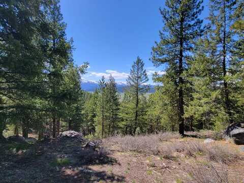 18 Sarah Way, Cascade, ID 83611