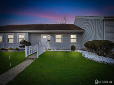 164 Cours De Clemenceau, Freehold, NJ 07728