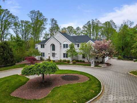818 Holmdel Road, Holmdel, NJ 07733