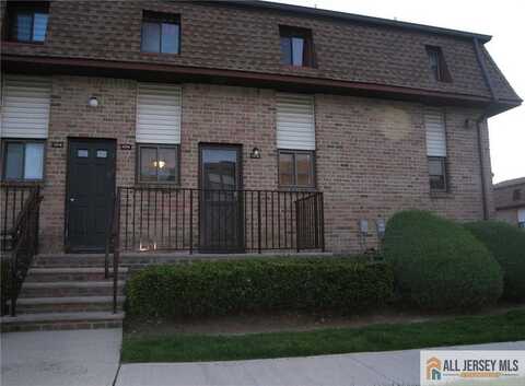 1313 N Oaks Boulevard, North Brunswick, NJ 08902
