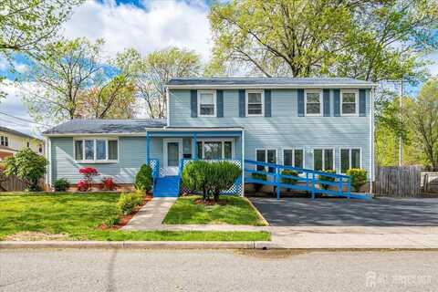 84 Orange Street, Woodbridge, NJ 07095
