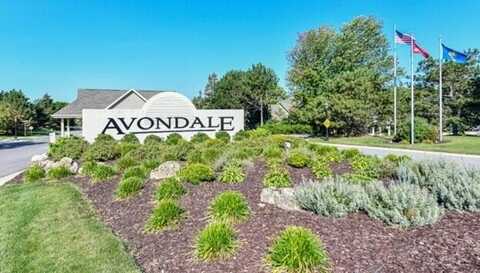 N21w24305 Cumberland Dr, Pewaukee, WI 53072