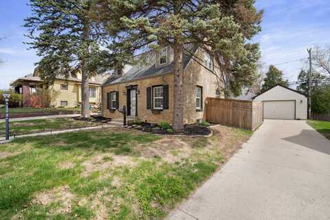 3368 S Schauer Ave, Greenfield, WI 53219