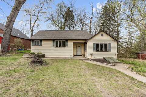 805 Manor Dr, Twin Lakes, WI 53181
