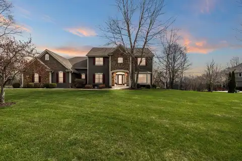 4048 Hawks Ridge Dr, Hubertus, WI 53033