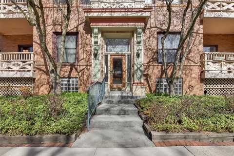 2641 N Hackett Ave, Milwaukee, WI 53211