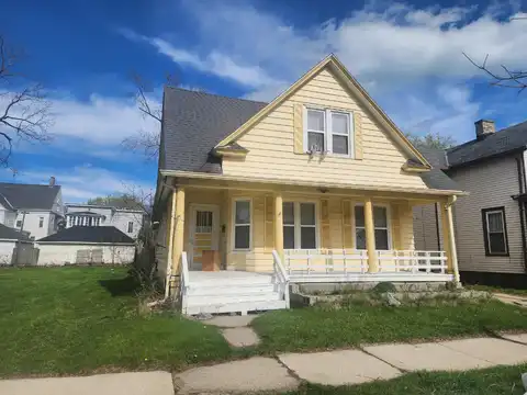 1021 Park Ave, Racine, WI 53403