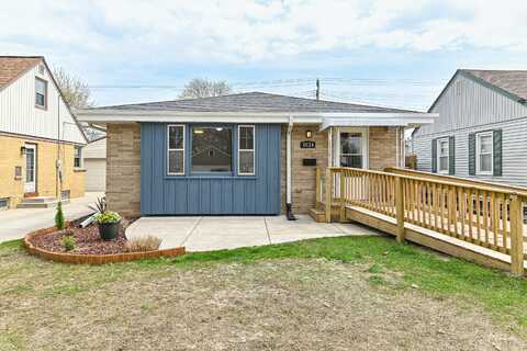1024 S 110th St, West Allis, WI 53214