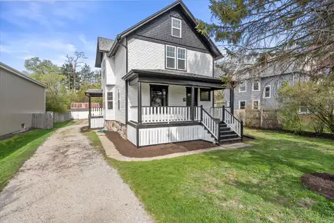 623 Bakertown Dr, Sullivan, WI 53178