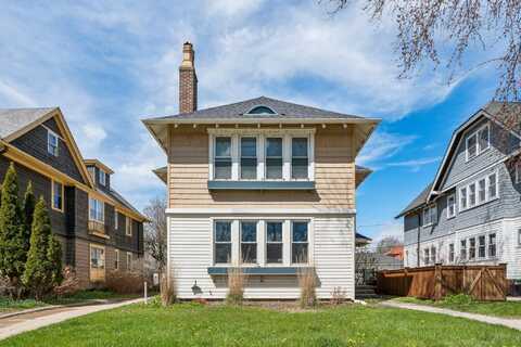 3935 N Downer Ave, Milwaukee, WI 53211