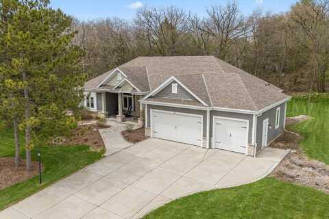 323 Benton Ct, Wales, WI 53183