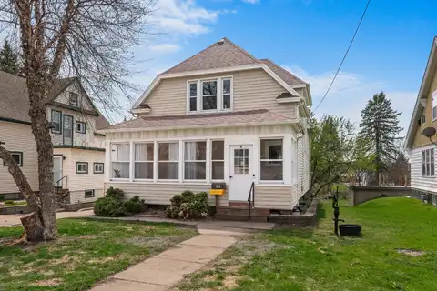 355 W State St, Hartford, WI 53027