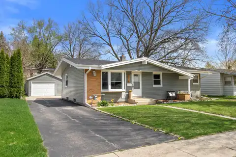1126 Birch Dr, Waukesha, WI 53188