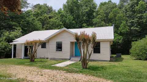 7191 Highway 43 N, Poplarville, MS 39470