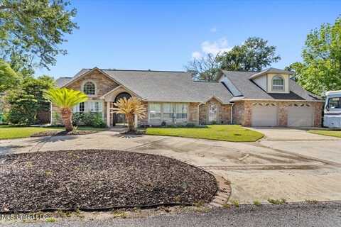 6313 Hermosa Drive, Ocean Springs, MS 39564