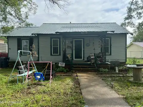403 North Street E Street, Booneville, MS 38829