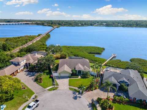 826 CHRISTINA CIRCLE, OLDSMAR, FL 34677
