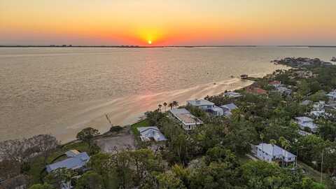 3931 BAY SHORE ROAD, SARASOTA, FL 34234