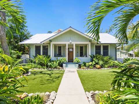 324 JULIA PLACE, SARASOTA, FL 34236