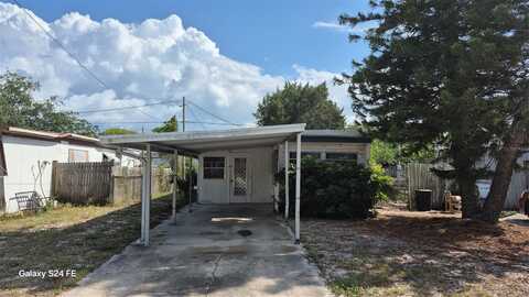 7413 GULF BREEZE CIRCLE, HUDSON, FL 34667