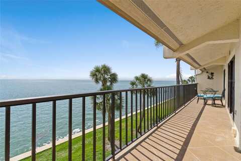 7540 SUNSHINE SKYWAY LANE S, Saint Petersburg, FL 33711