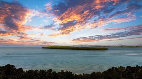 7200 SUNSHINE SKYWAY LANE S, Saint Petersburg, FL 33711