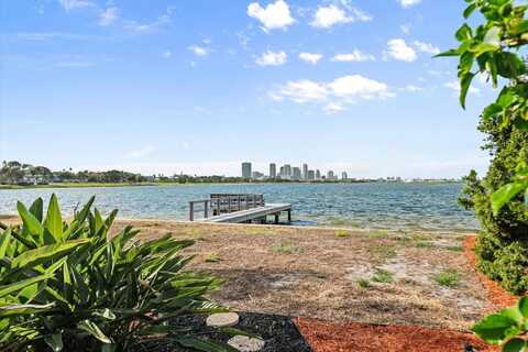 377 22ND AVENUE SE, Saint Petersburg, FL 33705