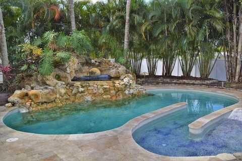 2226 SIESTA DRIVE, SARASOTA, FL 34239