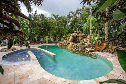 2226 SIESTA DRIVE, SARASOTA, FL 34239