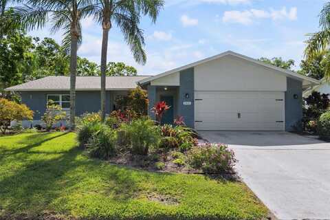2810 DOONE CIRCLE, PALM HARBOR, FL 34684