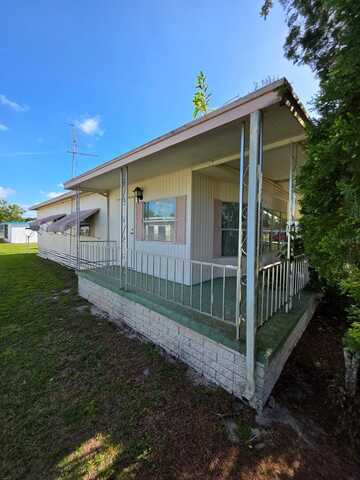 39601 ROCKFORD AVENUE, ZEPHYRHILLS, FL 33542