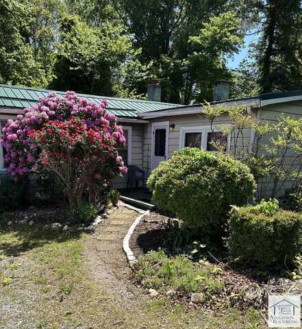 14 Blue Spruce Dr, Spencer, VA 24165