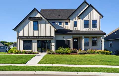 1904 Sparrow Drive, Shakopee, MN 55379