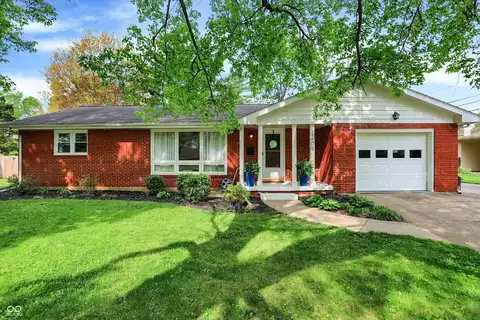4146 Roselawn Avenue, Columbus, IN 47203