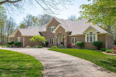 923 Woodcrest Way, Anderson, IN 46012