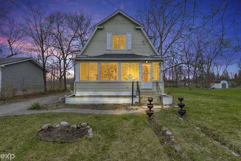 128 S court, Standish, MI 48658