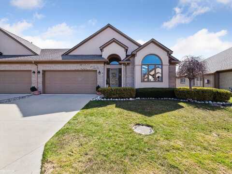 52239 Fish Creek, Macomb, MI 48042