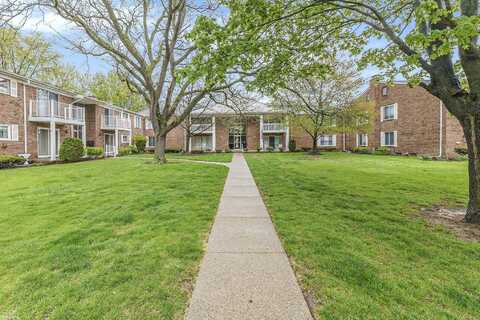 42241 Toddmark, Clinton Township, MI 48038