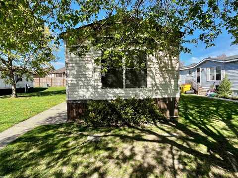52259 Quaker Hill, Chesterfield, MI 48051