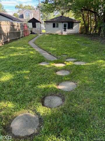 13388 Vernon, Warren, MI 48089