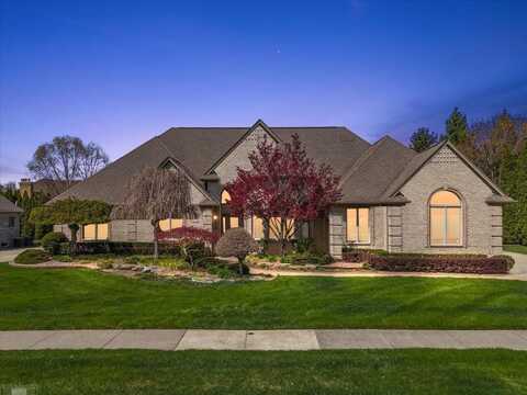 15113 Totten, Shelby, MI 48315