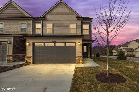 11374 Langfeld, Brighton, MI 48116