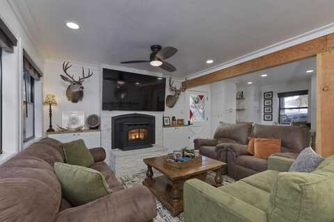 99 Mill Street, Mammoth Lakes, CA 93546