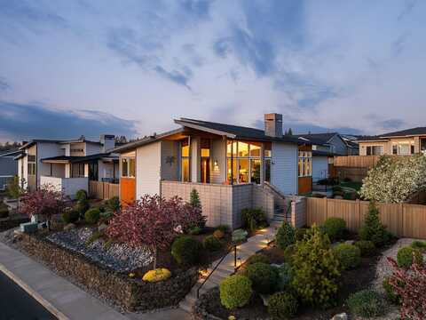 3480 SW 45th Street, Redmond, OR 97756