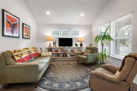 928 N Trinity Way, Sisters, OR 97759