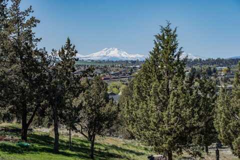 SE Claremount Drive, Madras, OR 97741