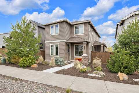 61082 SE Sydney Harbor Drive, Bend, OR 97702