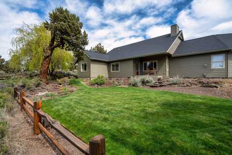 7170 NW River Springs Road, Redmond, OR 97756
